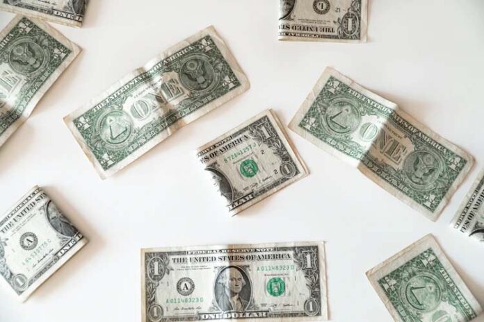 how to pay employees