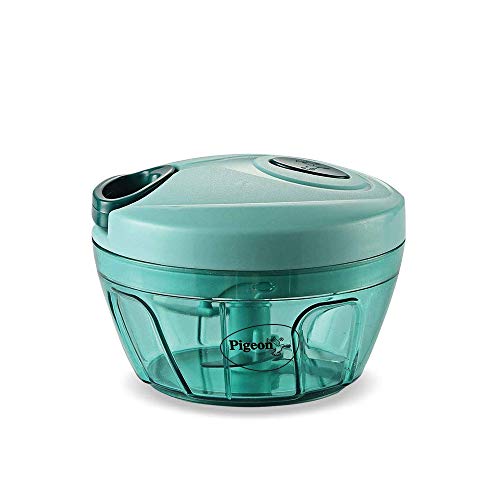 Pigeon Mini Handy (400 ml) and Compact Chopper with 3 Pigeon Mini Handy (400 ml) and Compact Chopper with 3 blades for effortlessly chopping vegetables and fruits for your kitchen (12420)