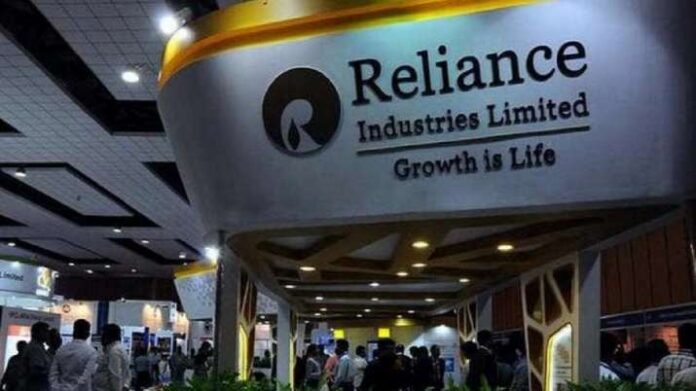 Reliance Industries June quarter net profit drops 7% to Rs Reliance Industries Ltd reports drop in its June quarter