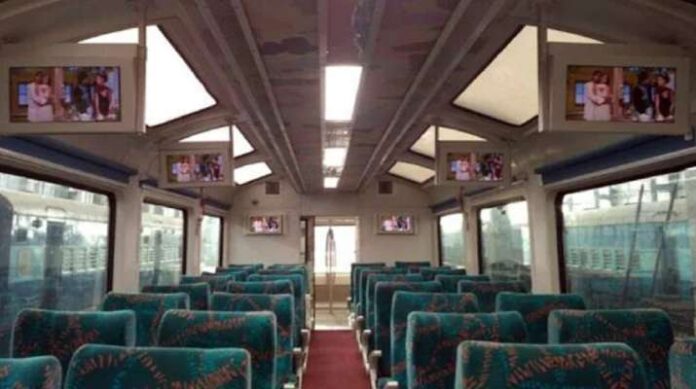 Indian Railways to begin Vistadome tourist special trains