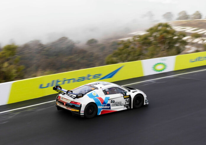 Fourth place and class victory for Audi Sport at Bathurst