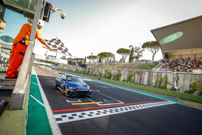 Audi RS 3 LMS with one-two win in FIA WTCR