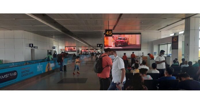 RENAULT, Lemma, and Yahoo launch a programmatic DOOH campaign for RENAULT KIGER at Airports