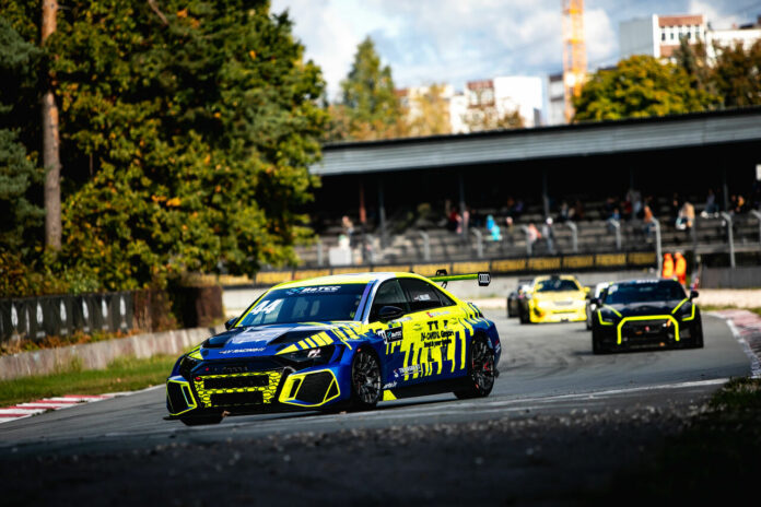Strong TCR weekend for Audi customer teams