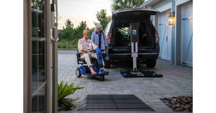 Harmar Mobility's Inside Hybrid Platform Lift AL6000 Wins 2022 HME Business New Product Award