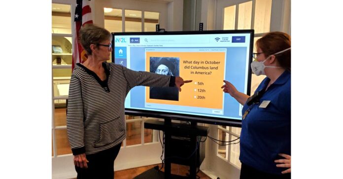 Seniors Learn ‘It’s Never Too Late’ to Connect with World Around Them