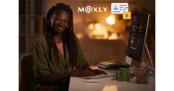 New Startup Moxly, a Mobile App Builder, proposed using open source code for the security of storing personal data