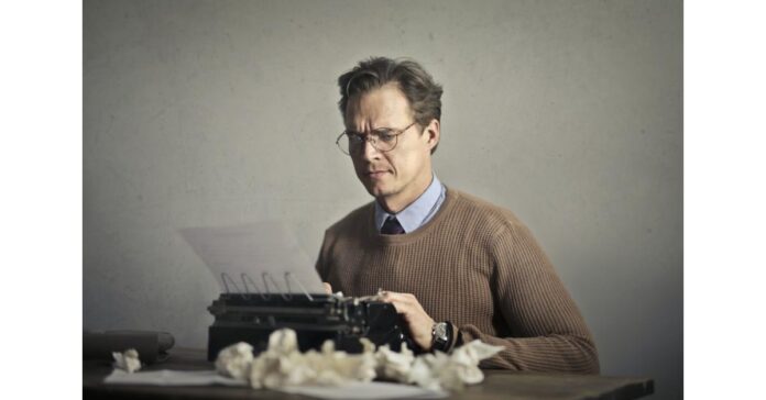 EXPERIENCED COPYWRITER EDDY ANDREWS EXPANDS SERVICE OFFERING