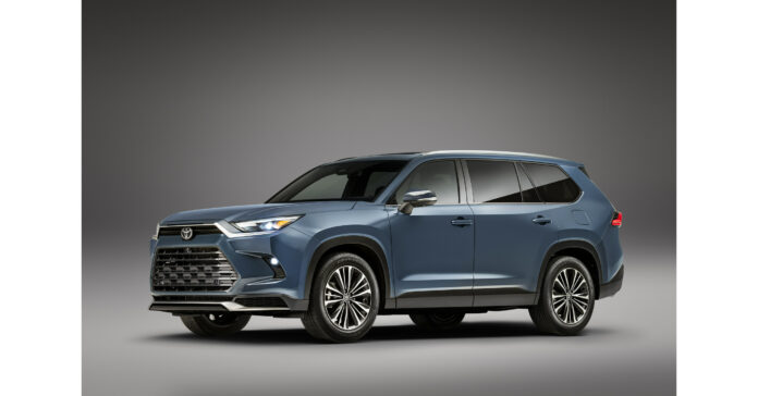 Toyota Grand Highlander Makes World Premiere