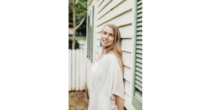 Felicity Powers, a Clinical Hypnotherapist and RTT Therapist, Offers a Powerful Program for Subconscious Healing
