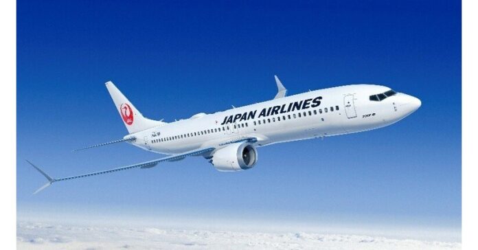Japan Airlines Selects 737-8 to Grow Sustainable World-Class Fleet
