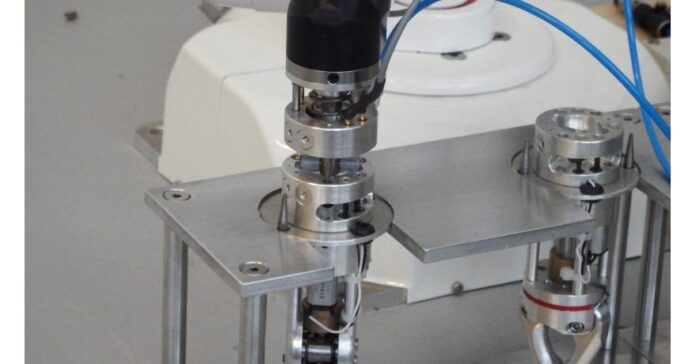 The Energy Free Tool Changer for bench-top robot arm