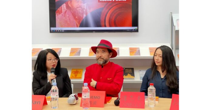 A Panel Discussion on Xue Mo’s Works Held in Olympia London