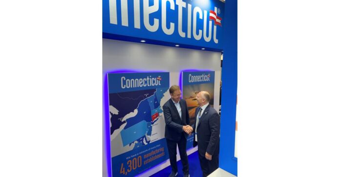 Pietro-Rosa-Group-and-Connecticut-Center-for-Advanced-Technology-Sign.jpeg Pietro Rosa Group and Connecticut Center for Advanced Technology Sign International Partnership Agreement