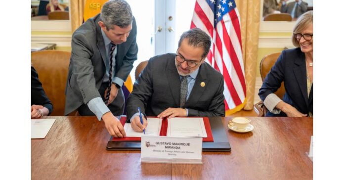 THE NATIONAL SPACE SOCIETY CONGRATULATES ITS GUAYAQUIL CHAPTER'S EFFORTS ON ECUADOR'S SIGNING OF THE ARTEMIS ACCORDS