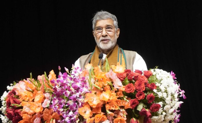 NOBEL LAUREAT KAILASH SATYARTI seen addressing at 22nd COVNOCAITON OF IIIT HYDERABAD