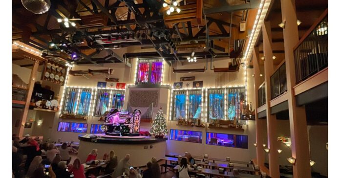 Organ Stop Pizza Celebrates Christmas in July