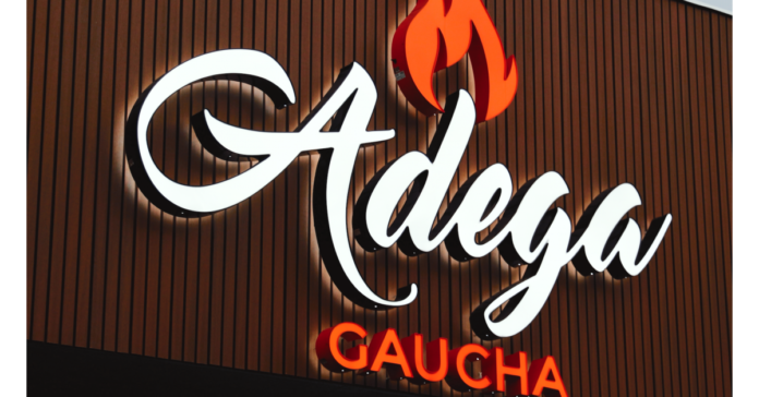 Adega Gaucha:Celebrando 2 años de una auténtica experiencia churrasco brasileña en Orlando