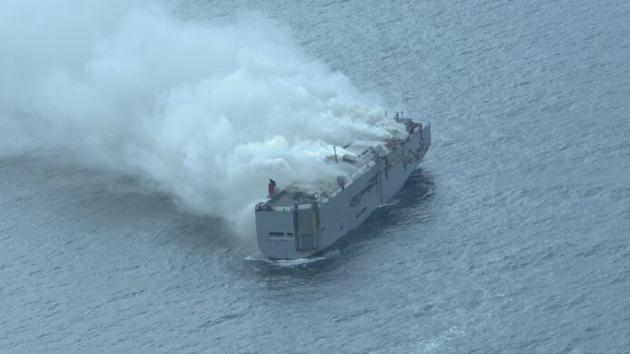 Fremantle Highway boat fire