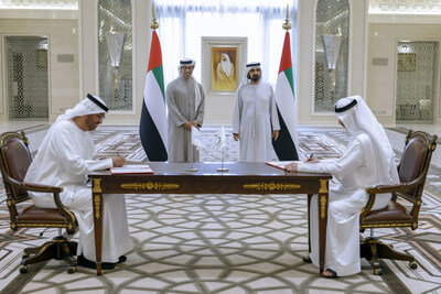 Mohammed bin Rashid witnesses signing of agreement between Masdar and Masdar signs agreement with DEWA to deliver sixth phase of world’s largest single-site solar park