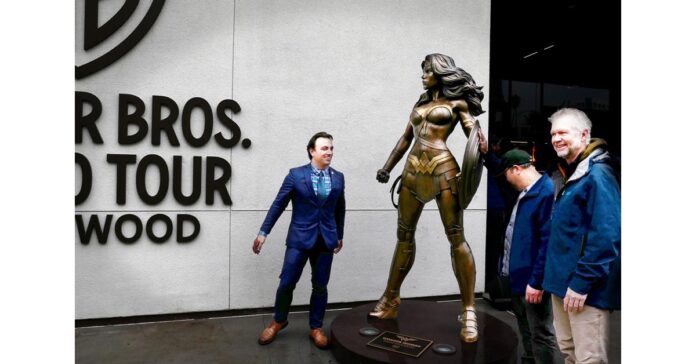 #AFAFOUNDRY Casts & Installs Larger-Than-Life Bronze Statue of Wonder Woman