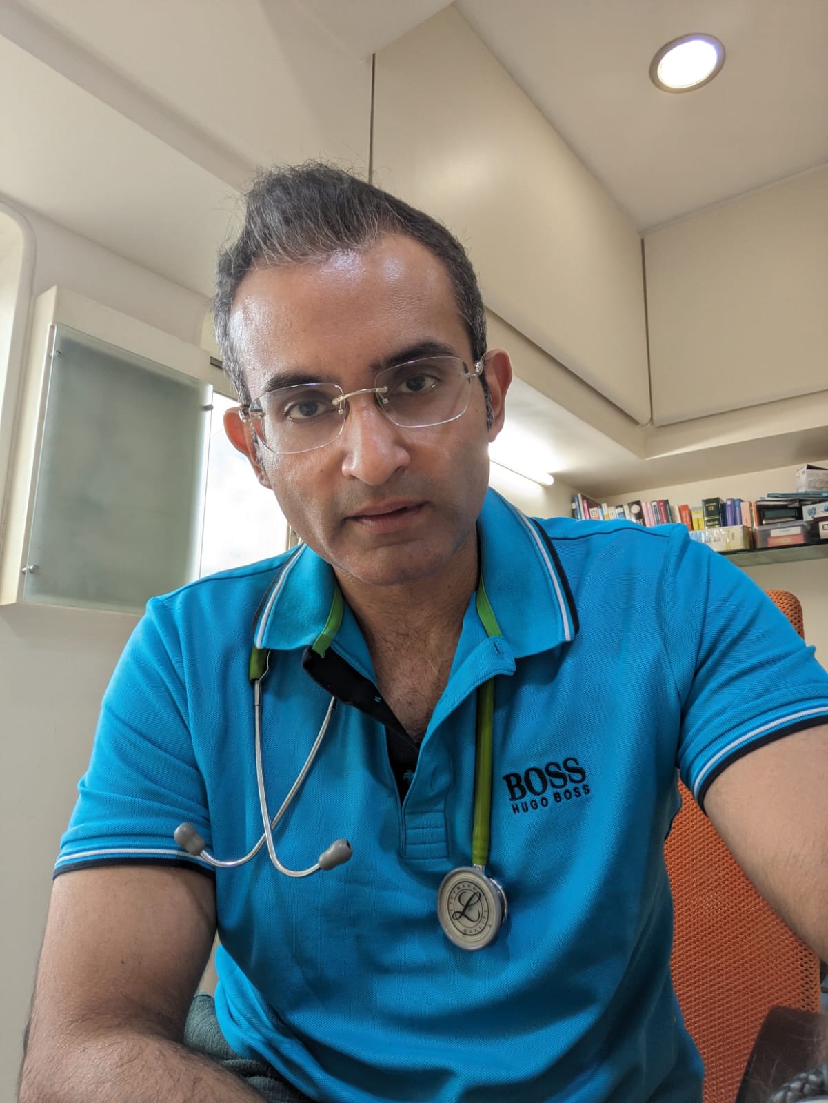 Dr Nihar Parekh