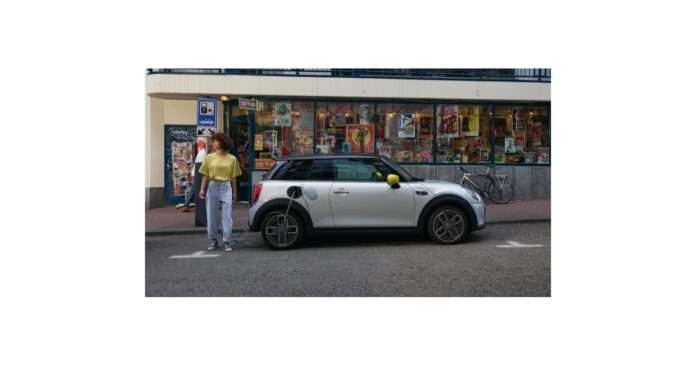 OG_Multimedialog_86743.jpg Switch to Electric with Complete Peace of Mind. Own the AllElectric MINI for One Year with an Unbeatable Value Proposition.