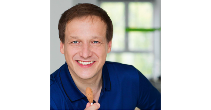 Matthias Manasi conducts the New Year's Concert 2024