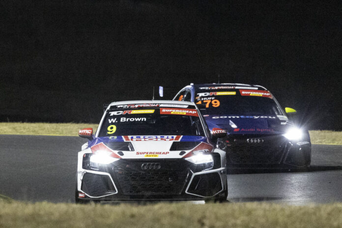 Strong fightback by Audi in Kumho TCR World Tour