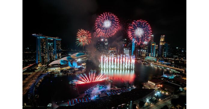 Usher in 2024 with Spectacular Fireworks, Inspiring Light Projections and More at the Marina Bay Singapore Countdown
