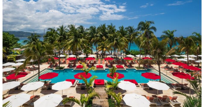 S Hotel Jamaica nombrado Mejor Resort Caribeño Todo Incluido en los 10Best Readers' Choice Travel Awards