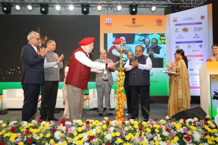 Minister for Petroleum & Natural Gas inaugurates Energy Technology Meet (ETM) 2024 at Bengaluru